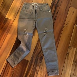 9. Wallflower NWOT brown distressed jeans